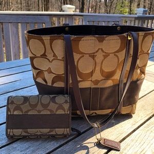 Coach purse and matching wallet